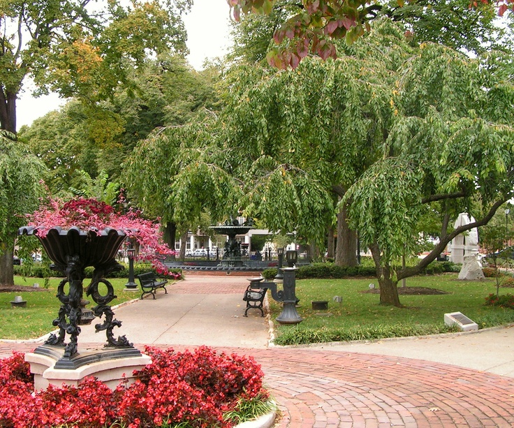 Fountain Square Park